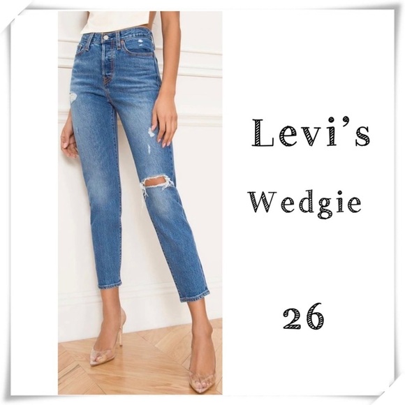 Levi’s Wedgie High Rise Ripped Distressed Jeans Button Fly - Picture 1 of 11
